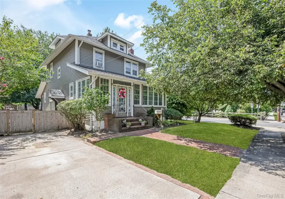 958 Thomas Avenue, Hempstead, NY, 3 Bedrooms Bedrooms, 9 Rooms Rooms,1 BathroomBathrooms,Residential,For Rent,Thomas,0,1040082 958 Thomas Avenue, Hempstead, NY, 3 Bedrooms Bedrooms, 9 Rooms Rooms,1 BathroomBathrooms,Residential,For Rent,Thomas,0,1040082