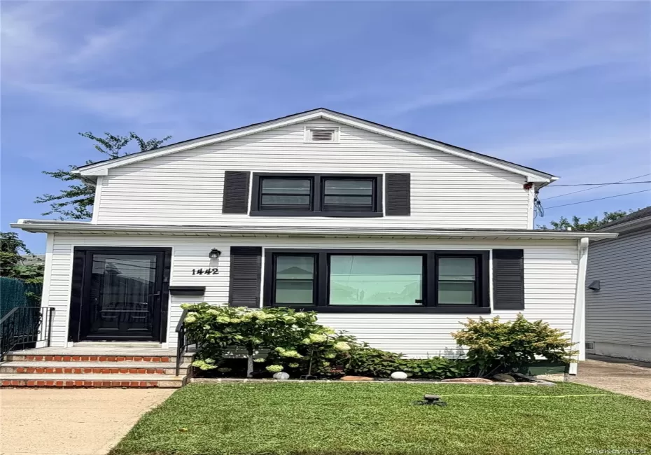 1442 Woolworth Street, Hempstead, NY, 2 Bedrooms Bedrooms, 5 Rooms Rooms,2 BathroomsBathrooms,Residential,For Rent,Woolworth,0,1044392 1442 Woolworth Street, Hempstead, NY, 2 Bedrooms Bedrooms, 5 Rooms Rooms,2 BathroomsBathrooms,Residential,For Rent,Woolworth,0,1044392