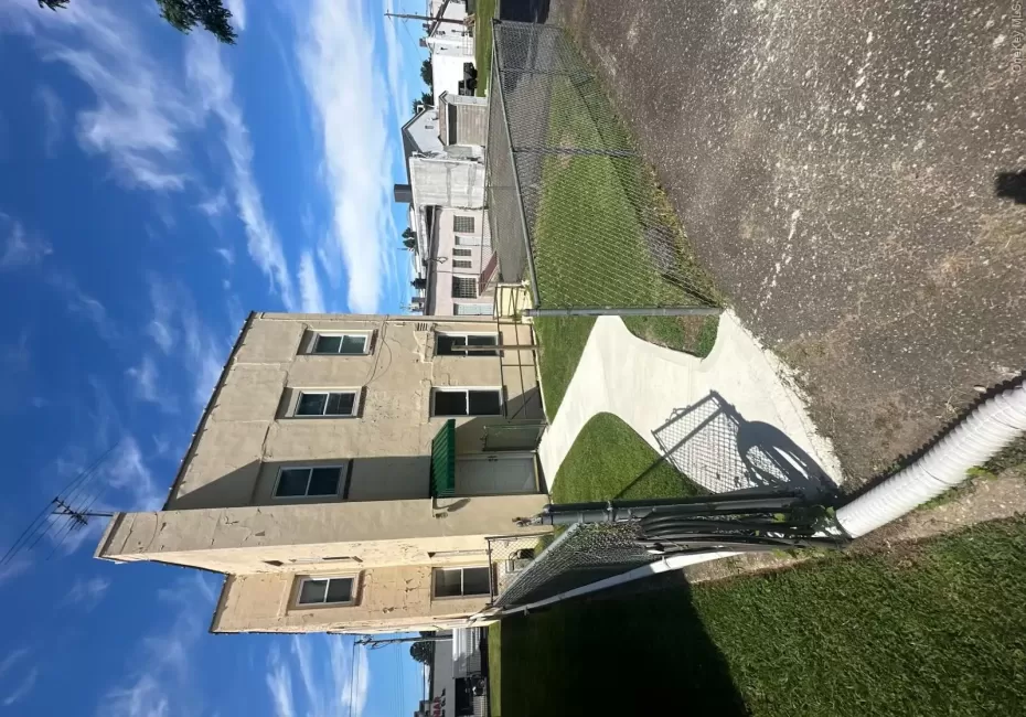165 Larkfield Road, Huntington, NY, 1 Bedroom Bedrooms, 3 Rooms Rooms,1 BathroomBathrooms,Residential Lease,For Rent,Larkfield,0,1044441 165 Larkfield Road, Huntington, NY, 1 Bedroom Bedrooms, 3 Rooms Rooms,1 BathroomBathrooms,Residential Lease,For Rent,Larkfield,0,1044441