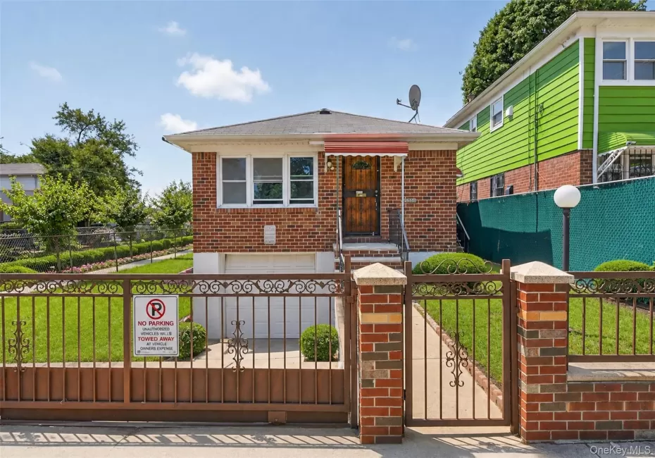 2366 95TH Street, New York, NY, 3 Bedrooms Bedrooms, 7 Rooms Rooms,2 BathroomsBathrooms,Residential,For Rent,95TH,0,1044464 2366 95TH Street, New York, NY, 3 Bedrooms Bedrooms, 7 Rooms Rooms,2 BathroomsBathrooms,Residential,For Rent,95TH,0,1044464