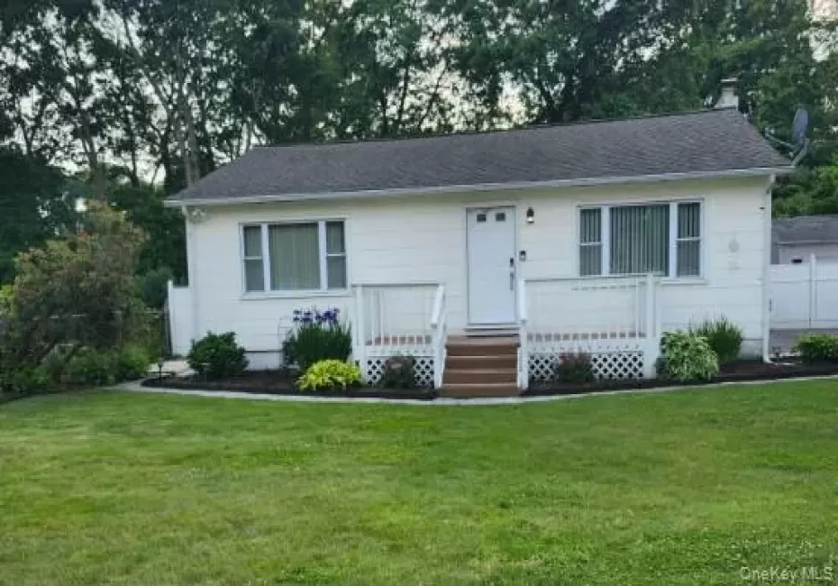 54 Hackensack Road, Brookhaven, NY, 3 Bedrooms Bedrooms, 5 Rooms Rooms,1 BathroomBathrooms,Residential,For Rent,Hackensack,0,1044432 54 Hackensack Road, Brookhaven, NY, 3 Bedrooms Bedrooms, 5 Rooms Rooms,1 BathroomBathrooms,Residential,For Rent,Hackensack,0,1044432