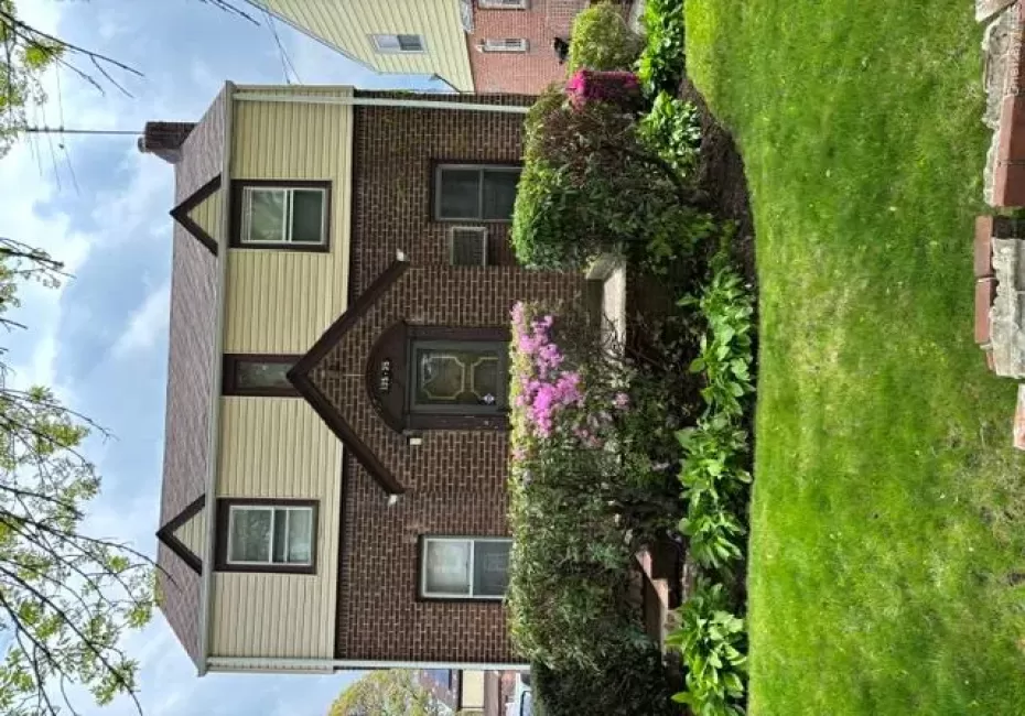 13535 226th Street, New York, NY, 3 Bedrooms Bedrooms, 8 Rooms Rooms,2 BathroomsBathrooms,Residential,For Rent,226th,0,1044039 13535 226th Street, New York, NY, 3 Bedrooms Bedrooms, 8 Rooms Rooms,2 BathroomsBathrooms,Residential,For Rent,226th,0,1044039