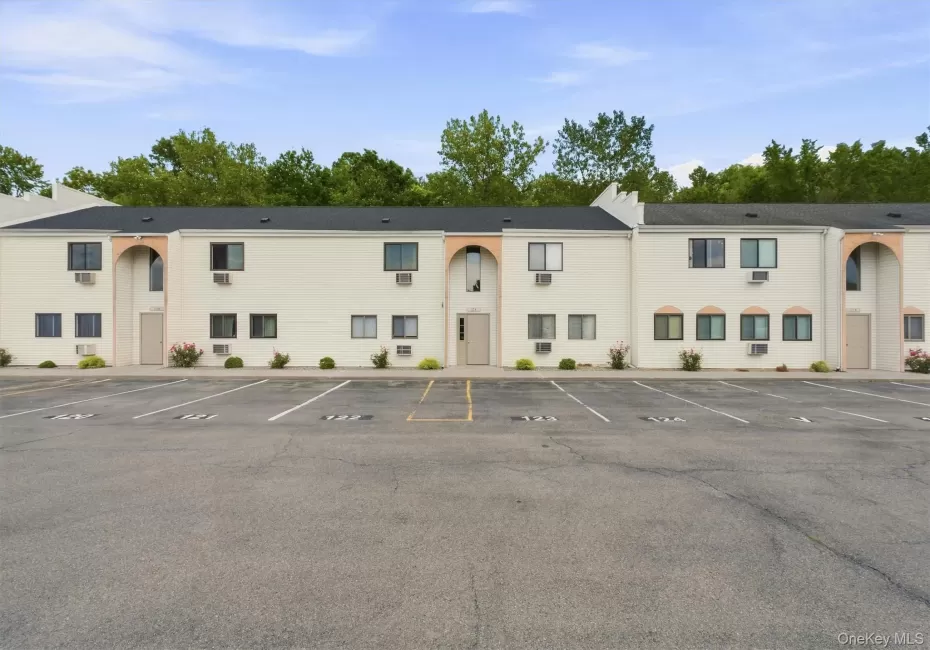 21 Scarborough Lane, Wappinger, NY, 1 Bedroom Bedrooms, 4 Rooms Rooms,1 BathroomBathrooms,Residential,For Rent,Scarborough,0,1039416 21 Scarborough Lane, Wappinger, NY, 1 Bedroom Bedrooms, 4 Rooms Rooms,1 BathroomBathrooms,Residential,For Rent,Scarborough,0,1039416