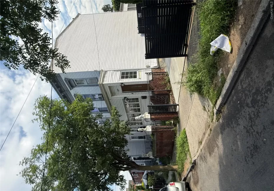 537 Jerome Street, New York, NY, 4 Bedrooms Bedrooms, 8 Rooms Rooms,2 BathroomsBathrooms,Residential,For Rent,Jerome,0,1044493 537 Jerome Street, New York, NY, 4 Bedrooms Bedrooms, 8 Rooms Rooms,2 BathroomsBathrooms,Residential,For Rent,Jerome,0,1044493