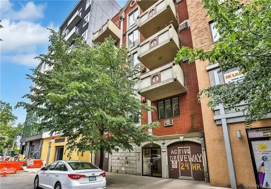 3368 Shore Parkway, New York, NY, 3 Bedrooms Bedrooms, 6 Rooms Rooms,1 BathroomBathrooms,Residential,For Rent,Shore,0,1044438 3368 Shore Parkway, New York, NY, 3 Bedrooms Bedrooms, 6 Rooms Rooms,1 BathroomBathrooms,Residential,For Rent,Shore,0,1044438