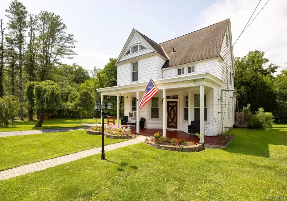 9 Hughes Avenue, Hyde Park, NY, 3 Bedrooms Bedrooms, 6 Rooms Rooms,2 BathroomsBathrooms,Residential,For Rent,Hughes,0,1041782 9 Hughes Avenue, Hyde Park, NY, 3 Bedrooms Bedrooms, 6 Rooms Rooms,2 BathroomsBathrooms,Residential,For Rent,Hughes,0,1041782