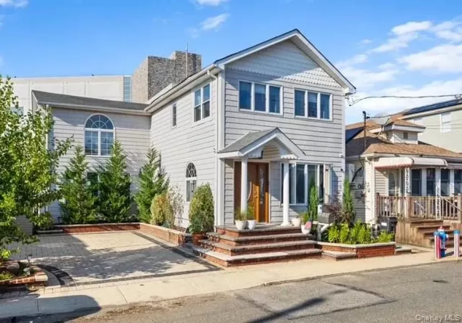 25 10th Road, New York, NY, 4 Bedrooms Bedrooms, 8 Rooms Rooms,2 BathroomsBathrooms,Residential,For Rent,10th,0,1043209 25 10th Road, New York, NY, 4 Bedrooms Bedrooms, 8 Rooms Rooms,2 BathroomsBathrooms,Residential,For Rent,10th,0,1043209