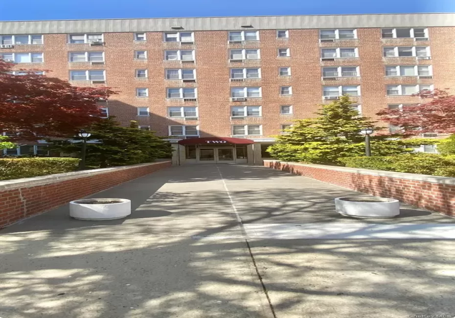 2 Sadore Lane, Yonkers, NY, 1 Bedroom Bedrooms, 3 Rooms Rooms,1 BathroomBathrooms,Residential,For Rent,Sadore Lane,0,1044530 2 Sadore Lane, Yonkers, NY, 1 Bedroom Bedrooms, 3 Rooms Rooms,1 BathroomBathrooms,Residential,For Rent,Sadore Lane,0,1044530