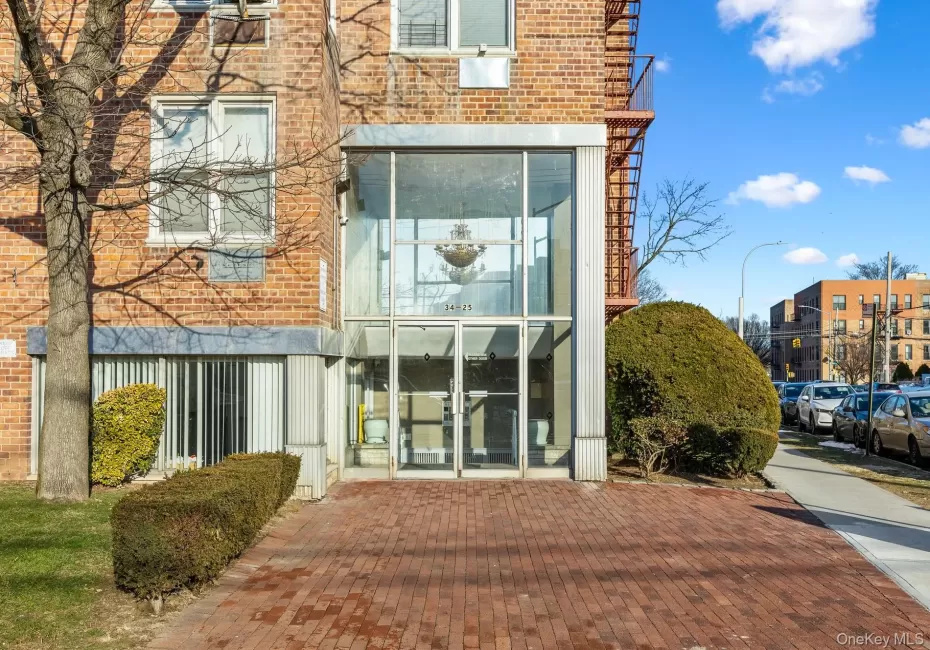 34-25 150th Place, New York, NY, 1 Bedroom Bedrooms, 4 Rooms Rooms,1 BathroomBathrooms,Residential,For Rent,150th,0,1044546 34-25 150th Place, New York, NY, 1 Bedroom Bedrooms, 4 Rooms Rooms,1 BathroomBathrooms,Residential,For Rent,150th,0,1044546