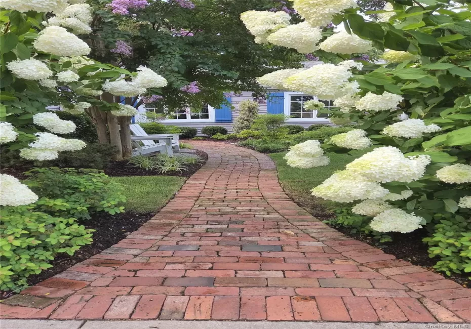 177 Drexel Avenue, North Hempstead, NY, 4 Bedrooms Bedrooms, 7 Rooms Rooms,2 BathroomsBathrooms,Residential,For Rent,Drexel,0,1044551 177 Drexel Avenue, North Hempstead, NY, 4 Bedrooms Bedrooms, 7 Rooms Rooms,2 BathroomsBathrooms,Residential,For Rent,Drexel,0,1044551