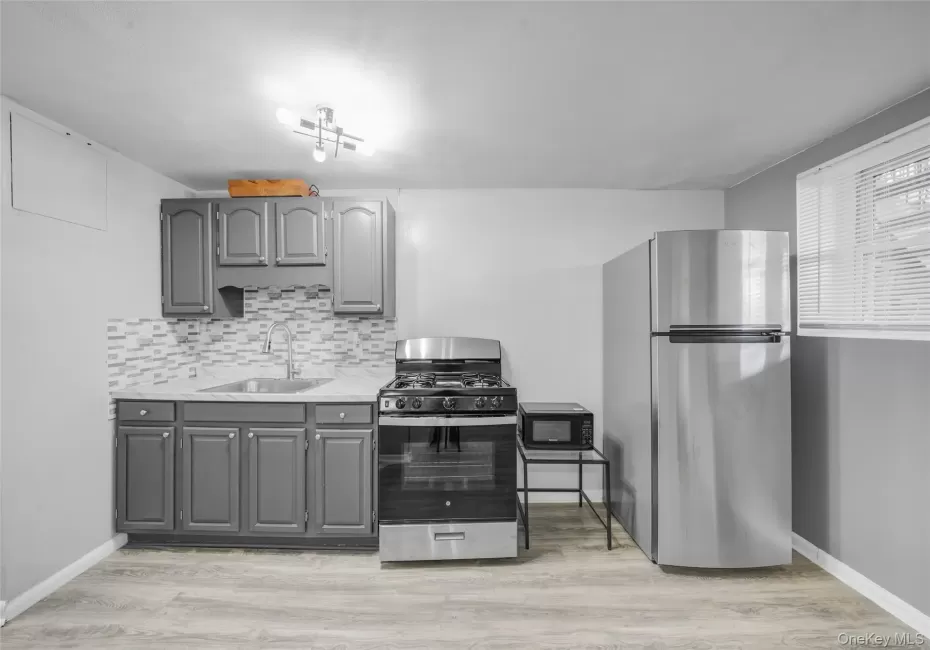 1318 East 58th Street, New York, NY, 1 Bedroom Bedrooms, 3 Rooms Rooms,1 BathroomBathrooms,Residential Lease,For Rent,East 58th,0,1044534 1318 East 58th Street, New York, NY, 1 Bedroom Bedrooms, 3 Rooms Rooms,1 BathroomBathrooms,Residential Lease,For Rent,East 58th,0,1044534
