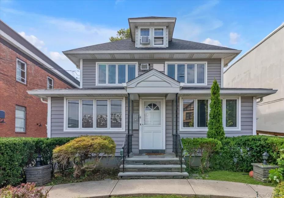 6 Franklin Avenue, North Hempstead, NY, 4 Bedrooms Bedrooms, 6 Rooms Rooms,2 BathroomsBathrooms,Residential Lease,For Rent,Franklin,0,1044268 6 Franklin Avenue, North Hempstead, NY, 4 Bedrooms Bedrooms, 6 Rooms Rooms,2 BathroomsBathrooms,Residential Lease,For Rent,Franklin,0,1044268