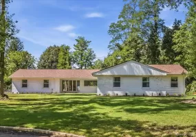 9 Empire Court, Huntington, NY, 4 Bedrooms Bedrooms, 8 Rooms Rooms,2 BathroomsBathrooms,Residential,For Rent,Empire,0,1041653 9 Empire Court, Huntington, NY, 4 Bedrooms Bedrooms, 8 Rooms Rooms,2 BathroomsBathrooms,Residential,For Rent,Empire,0,1041653