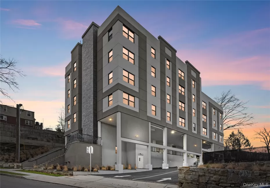 135 Wakefield Avenue, Yonkers, NY, 2 Bedrooms Bedrooms, 5 Rooms Rooms,1 BathroomBathrooms,Residential Lease,For Rent,Wakefield,0,1044688 135 Wakefield Avenue, Yonkers, NY, 2 Bedrooms Bedrooms, 5 Rooms Rooms,1 BathroomBathrooms,Residential Lease,For Rent,Wakefield,0,1044688
