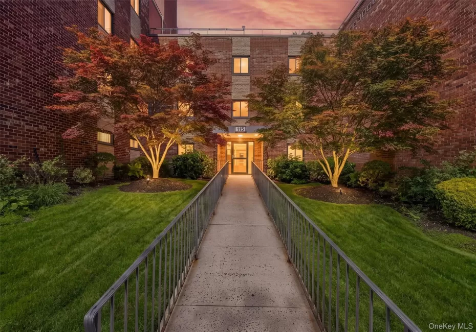 115 Dehaven Drive, Yonkers, NY, 1 Bedroom Bedrooms, 3 Rooms Rooms,1 BathroomBathrooms,Residential,For Rent,Dehaven,0,1040455 115 Dehaven Drive, Yonkers, NY, 1 Bedroom Bedrooms, 3 Rooms Rooms,1 BathroomBathrooms,Residential,For Rent,Dehaven,0,1040455