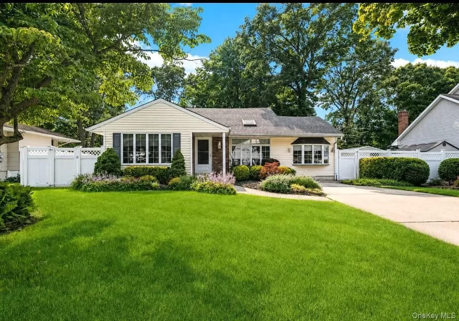 12 Larry Road, Brookhaven, NY, 3 Bedrooms Bedrooms, 8 Rooms Rooms,2 BathroomsBathrooms,Residential,For Rent,Larry,0,1025544 12 Larry Road, Brookhaven, NY, 3 Bedrooms Bedrooms, 8 Rooms Rooms,2 BathroomsBathrooms,Residential,For Rent,Larry,0,1025544