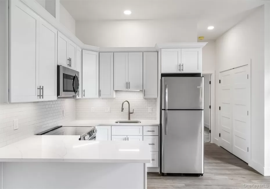 1083 US Route 9, Fishkill, NY, 1 Bedroom Bedrooms, 3 Rooms Rooms,1 BathroomBathrooms,Residential Lease,For Rent,US Route 9,0,1035196 1083 US Route 9, Fishkill, NY, 1 Bedroom Bedrooms, 3 Rooms Rooms,1 BathroomBathrooms,Residential Lease,For Rent,US Route 9,0,1035196