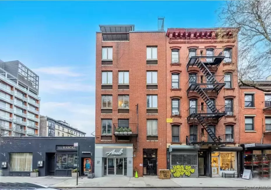 165 Elizabeth Street, New York, NY, 1 Bedroom Bedrooms, 5 Rooms Rooms,1 BathroomBathrooms,Residential,For Rent,Elizabeth,0,953051 165 Elizabeth Street, New York, NY, 1 Bedroom Bedrooms, 5 Rooms Rooms,1 BathroomBathrooms,Residential,For Rent,Elizabeth,0,953051