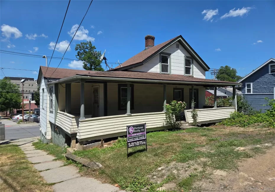 149 South Avenue, Poughkeepsie, NY, 2 Bedrooms Bedrooms, 6 Rooms Rooms,1 BathroomBathrooms,Residential,For Rent,South,0,1021054 149 South Avenue, Poughkeepsie, NY, 2 Bedrooms Bedrooms, 6 Rooms Rooms,1 BathroomBathrooms,Residential,For Rent,South,0,1021054