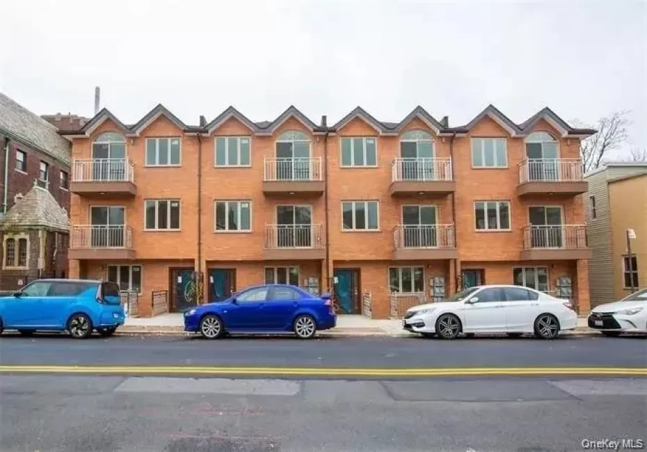 39-55 57 Street, New York, NY, 3 Bedrooms Bedrooms, 5 Rooms Rooms,2 BathroomsBathrooms,Residential Lease,For Rent,57,0,1044729 39-55 57 Street, New York, NY, 3 Bedrooms Bedrooms, 5 Rooms Rooms,2 BathroomsBathrooms,Residential Lease,For Rent,57,0,1044729