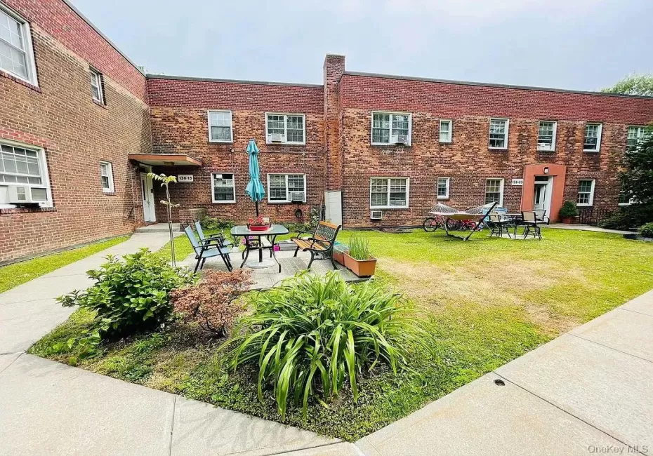 138-30 78th Avenue, New York, NY, 1 Bedroom Bedrooms, 3 Rooms Rooms,1 BathroomBathrooms,Residential,For Rent,78th,0,1044900 138-30 78th Avenue, New York, NY, 1 Bedroom Bedrooms, 3 Rooms Rooms,1 BathroomBathrooms,Residential,For Rent,78th,0,1044900