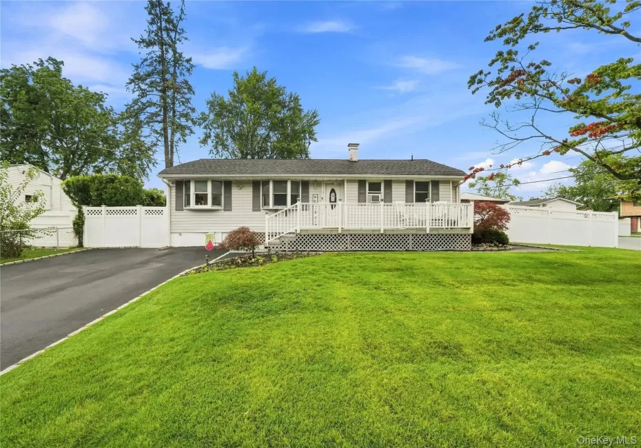 5 Talbot Lane, Brookhaven, NY, 3 Bedrooms Bedrooms, 6 Rooms Rooms,2 BathroomsBathrooms,Residential,For Rent,Talbot,0,1044751 5 Talbot Lane, Brookhaven, NY, 3 Bedrooms Bedrooms, 6 Rooms Rooms,2 BathroomsBathrooms,Residential,For Rent,Talbot,0,1044751