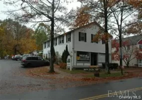 70 Westchester Avenue, Pound Ridge, NY, 3 Bedrooms Bedrooms, 6 Rooms Rooms,1 BathroomBathrooms,Residential Lease,For Rent,Westchester,0,1044828 70 Westchester Avenue, Pound Ridge, NY, 3 Bedrooms Bedrooms, 6 Rooms Rooms,1 BathroomBathrooms,Residential Lease,For Rent,Westchester,0,1044828