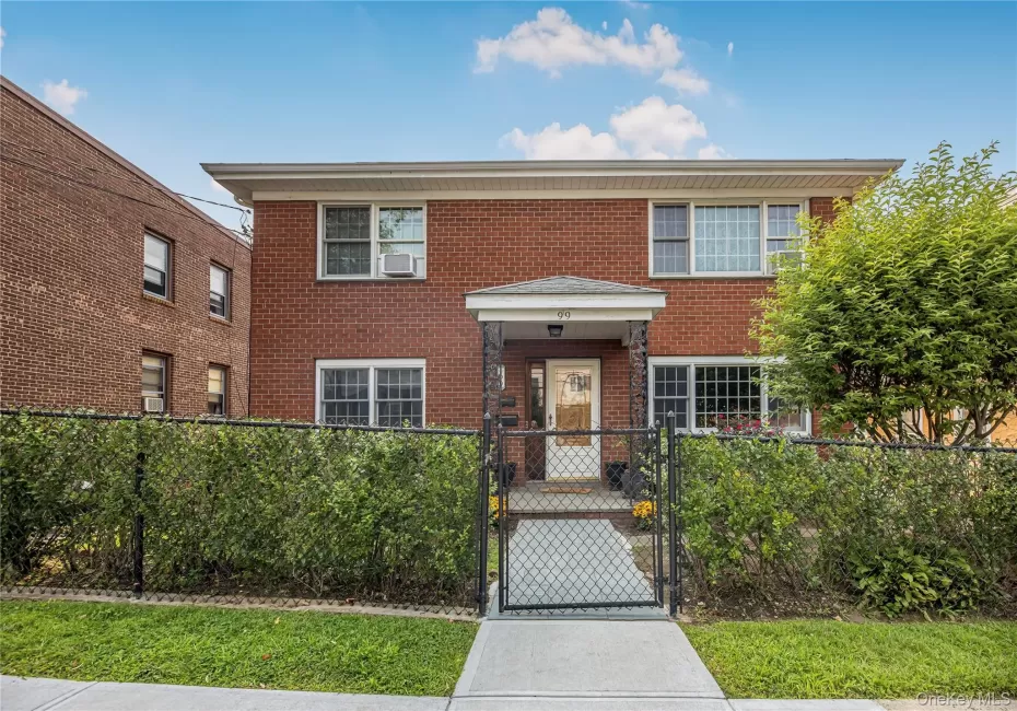 99 Clarendon Avenue, Yonkers, NY, 3 Bedrooms Bedrooms, 6 Rooms Rooms,2 BathroomsBathrooms,Residential Lease,For Rent,Clarendon,0,1034210 99 Clarendon Avenue, Yonkers, NY, 3 Bedrooms Bedrooms, 6 Rooms Rooms,2 BathroomsBathrooms,Residential Lease,For Rent,Clarendon,0,1034210