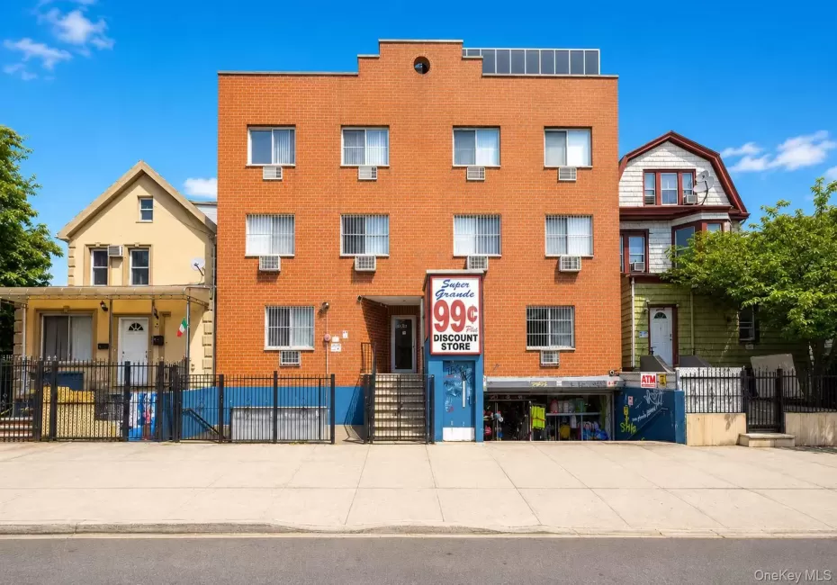 10005 37th Avenue, New York, NY, 3 Bedrooms Bedrooms, 6 Rooms Rooms,2 BathroomsBathrooms,Residential,For Rent,37th,0,1044491 10005 37th Avenue, New York, NY, 3 Bedrooms Bedrooms, 6 Rooms Rooms,2 BathroomsBathrooms,Residential,For Rent,37th,0,1044491
