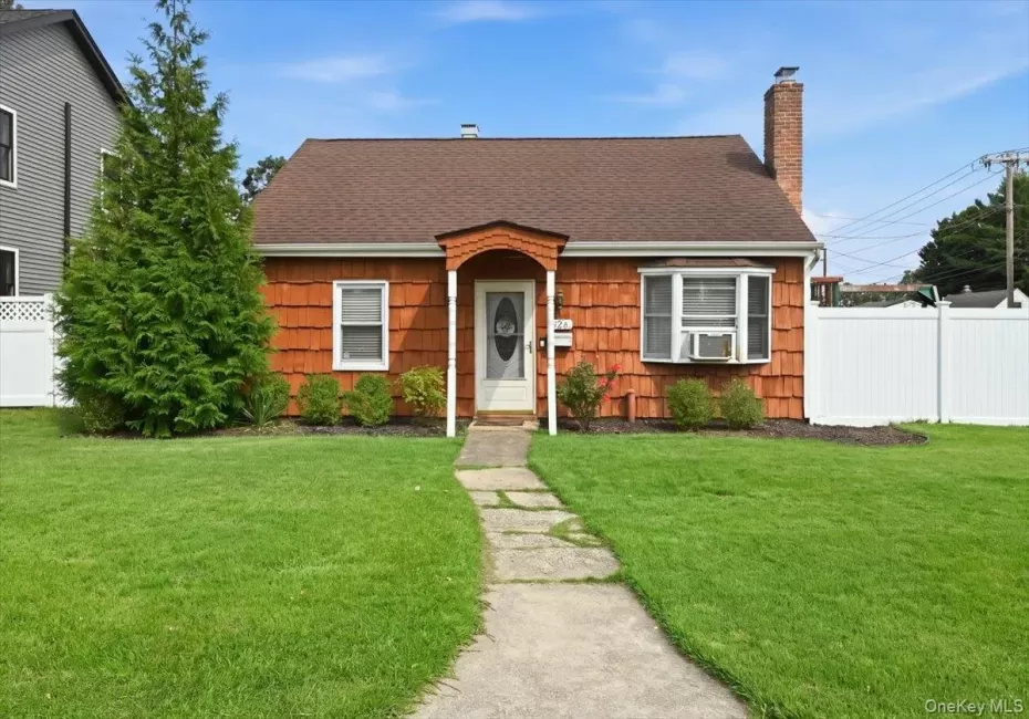 626 Central Avenue, Oyster Bay, NY, 3 Bedrooms Bedrooms, 7 Rooms Rooms,1 BathroomBathrooms,Residential,For Rent,Central,0,1044947 626 Central Avenue, Oyster Bay, NY, 3 Bedrooms Bedrooms, 7 Rooms Rooms,1 BathroomBathrooms,Residential,For Rent,Central,0,1044947