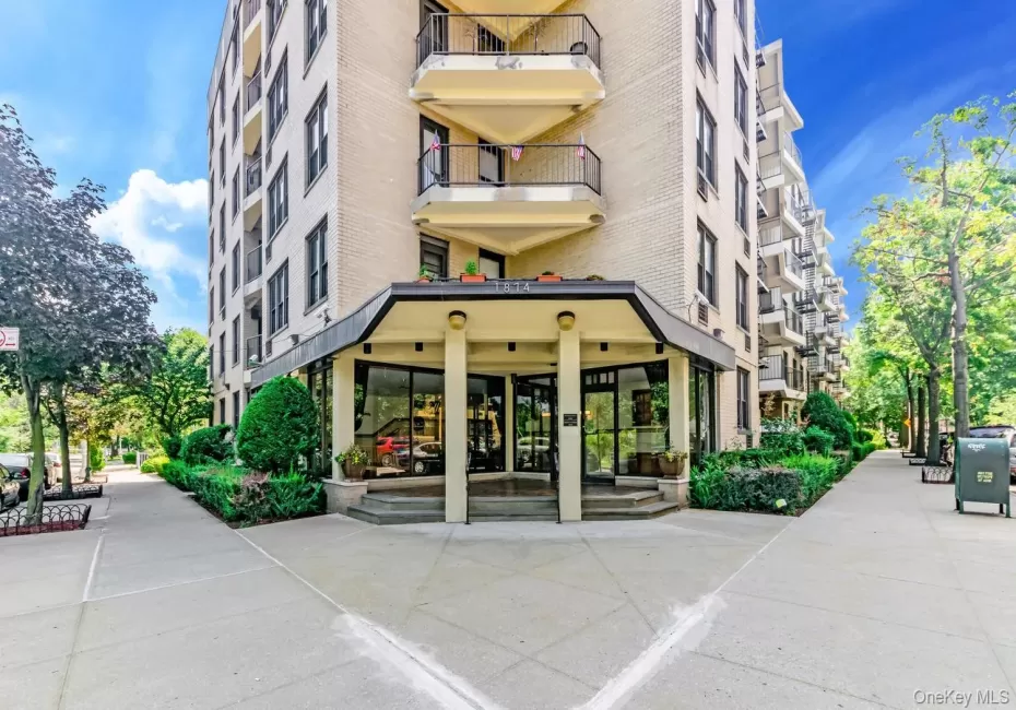 1874 Pelham Parkway, New York, NY, 2 Bedrooms Bedrooms, 6 Rooms Rooms,2 BathroomsBathrooms,Residential,For Rent,Pelham,0,1045112 1874 Pelham Parkway, New York, NY, 2 Bedrooms Bedrooms, 6 Rooms Rooms,2 BathroomsBathrooms,Residential,For Rent,Pelham,0,1045112