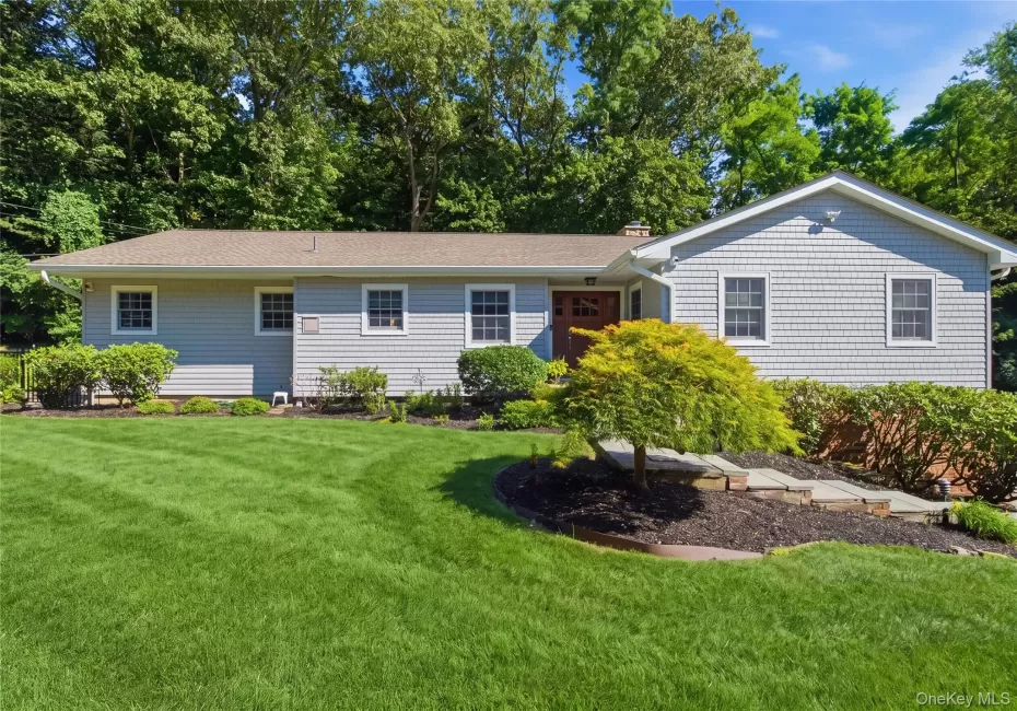 30 Cove Road, Huntington, NY, 4 Bedrooms Bedrooms, 8 Rooms Rooms,3 BathroomsBathrooms,Residential,For Rent,Cove,0,1044995 30 Cove Road, Huntington, NY, 4 Bedrooms Bedrooms, 8 Rooms Rooms,3 BathroomsBathrooms,Residential,For Rent,Cove,0,1044995