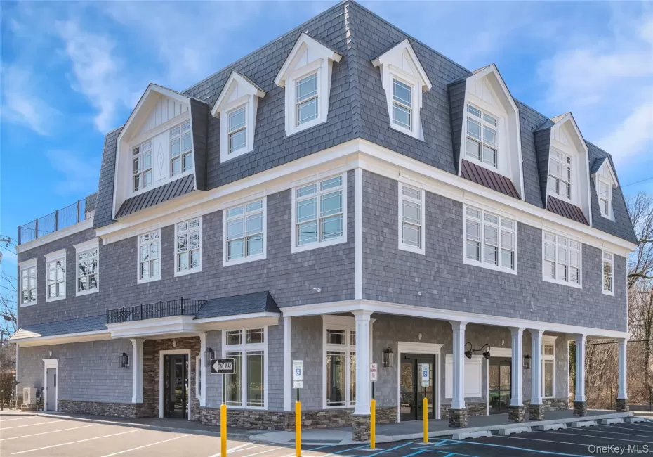 110 New York Avenue, Huntington, NY, 2 Bedrooms Bedrooms, 4 Rooms Rooms,2 BathroomsBathrooms,Residential Lease,For Rent,New York,0,1042757 110 New York Avenue, Huntington, NY, 2 Bedrooms Bedrooms, 4 Rooms Rooms,2 BathroomsBathrooms,Residential Lease,For Rent,New York,0,1042757