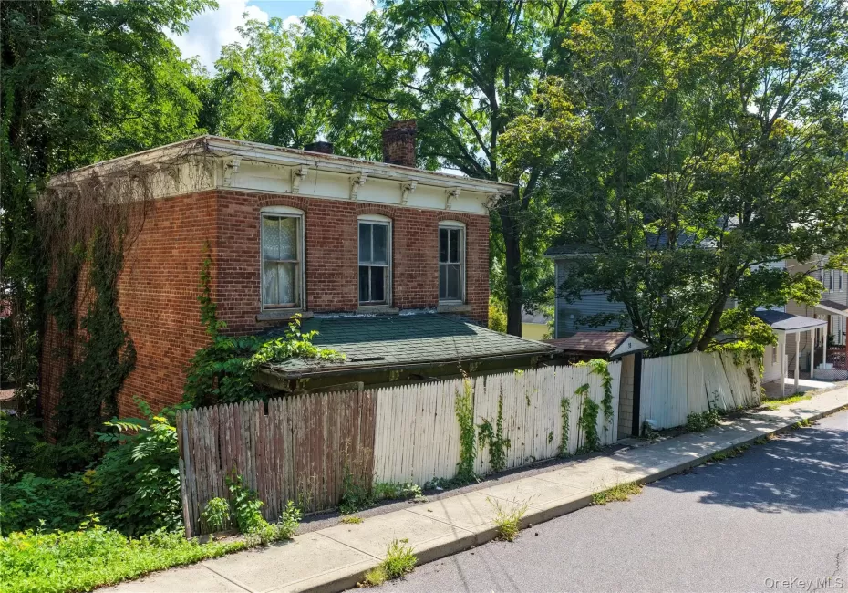 38 Division Street, Catskill, NY, 3 Bedrooms Bedrooms, 6 Rooms Rooms,1 BathroomBathrooms,Residential,For Rent,Division,0,1045055 38 Division Street, Catskill, NY, 3 Bedrooms Bedrooms, 6 Rooms Rooms,1 BathroomBathrooms,Residential,For Rent,Division,0,1045055