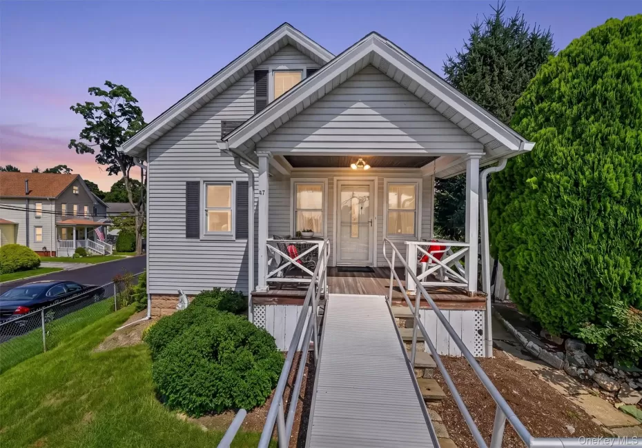 47 Woodland Avenue, Rye Town, NY, 2 Bedrooms Bedrooms, 7 Rooms Rooms,1 BathroomBathrooms,Residential,For Rent,Woodland,0,1035795 47 Woodland Avenue, Rye Town, NY, 2 Bedrooms Bedrooms, 7 Rooms Rooms,1 BathroomBathrooms,Residential,For Rent,Woodland,0,1035795