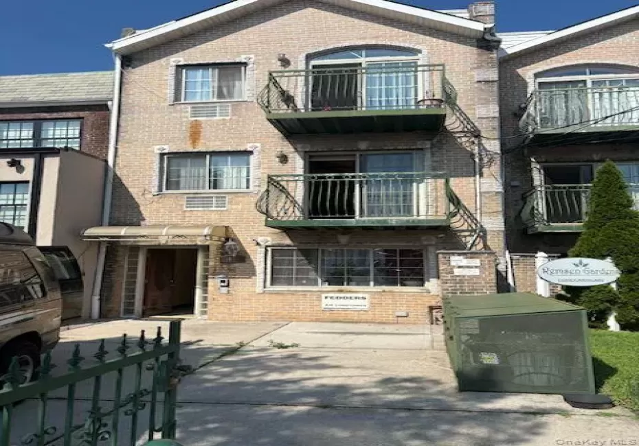 4 54TH Street, New York, NY, 3 Bedrooms Bedrooms, 5 Rooms Rooms,2 BathroomsBathrooms,Residential,For Rent,54TH,0,1045220 4 54TH Street, New York, NY, 3 Bedrooms Bedrooms, 5 Rooms Rooms,2 BathroomsBathrooms,Residential,For Rent,54TH,0,1045220