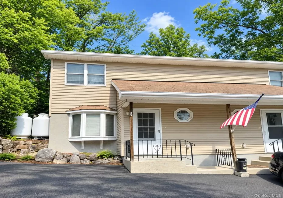 17 Brooks Lane, Highlands, NY, 2 Bedrooms Bedrooms, 6 Rooms Rooms,1 BathroomBathrooms,Residential Lease,For Rent,Brooks,0,1041313 17 Brooks Lane, Highlands, NY, 2 Bedrooms Bedrooms, 6 Rooms Rooms,1 BathroomBathrooms,Residential Lease,For Rent,Brooks,0,1041313