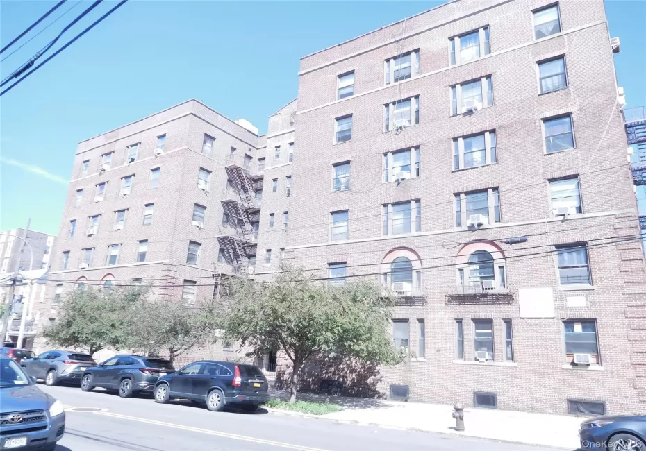 33-38 Parsons Boulevard, New York, NY, 1 Bedroom Bedrooms, 3 Rooms Rooms,1 BathroomBathrooms,Residential,For Rent,Parsons,0,1045269 33-38 Parsons Boulevard, New York, NY, 1 Bedroom Bedrooms, 3 Rooms Rooms,1 BathroomBathrooms,Residential,For Rent,Parsons,0,1045269