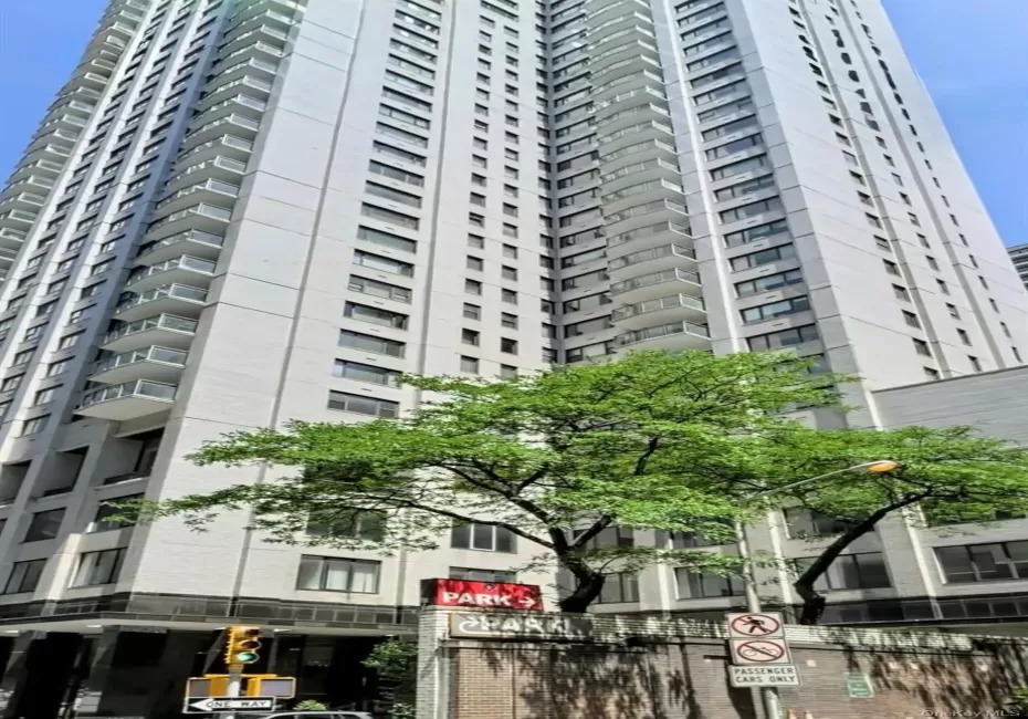303 E 57th Street, New York, NY, 2 Bedrooms Bedrooms, 4 Rooms Rooms,1 BathroomBathrooms,Residential,For Rent,57th Street,0,1045322 303 E 57th Street, New York, NY, 2 Bedrooms Bedrooms, 4 Rooms Rooms,1 BathroomBathrooms,Residential,For Rent,57th Street,0,1045322
