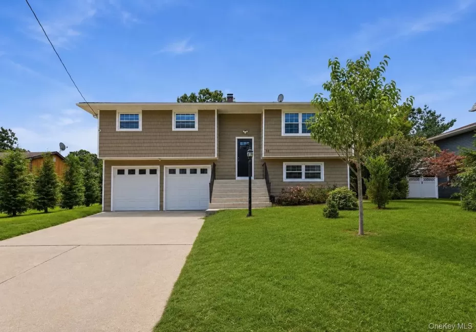 38 Golden Gate Drive, Brookhaven, NY, 6 Bedrooms Bedrooms, 10 Rooms Rooms,3 BathroomsBathrooms,Residential,For Rent,Golden Gate,0,1042520 38 Golden Gate Drive, Brookhaven, NY, 6 Bedrooms Bedrooms, 10 Rooms Rooms,3 BathroomsBathrooms,Residential,For Rent,Golden Gate,0,1042520