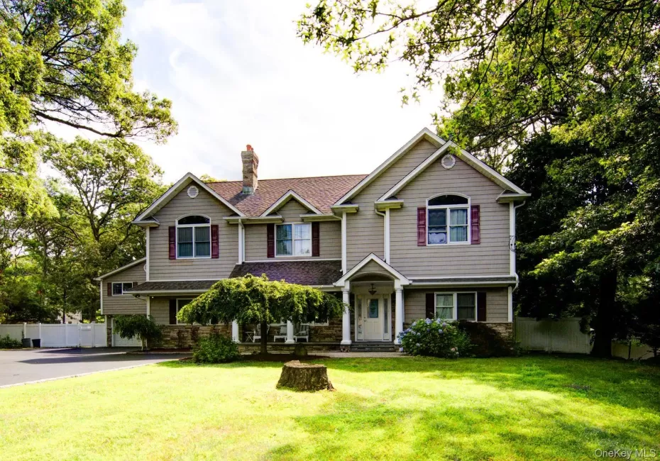 97 Chestnut Street, Brookhaven, NY, 6 Bedrooms Bedrooms, 13 Rooms Rooms,5 BathroomsBathrooms,Residential,For Rent,Chestnut,0,1045245 97 Chestnut Street, Brookhaven, NY, 6 Bedrooms Bedrooms, 13 Rooms Rooms,5 BathroomsBathrooms,Residential,For Rent,Chestnut,0,1045245