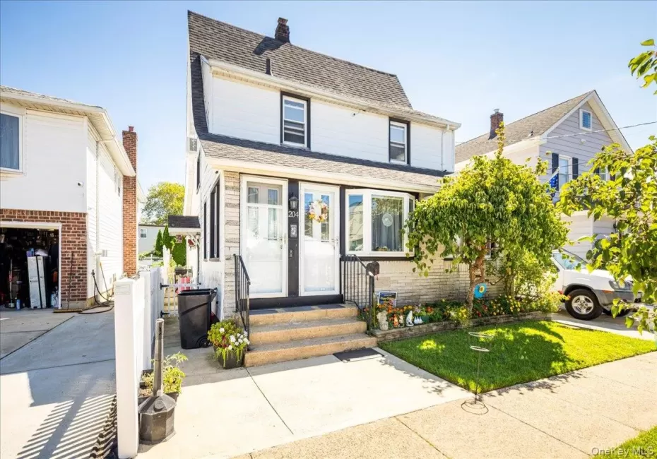 204 Monroe Street, Hempstead, NY, 1 Bedroom Bedrooms, 5 Rooms Rooms,1 BathroomBathrooms,Residential Lease,For Rent,Monroe,0,1044826 204 Monroe Street, Hempstead, NY, 1 Bedroom Bedrooms, 5 Rooms Rooms,1 BathroomBathrooms,Residential Lease,For Rent,Monroe,0,1044826