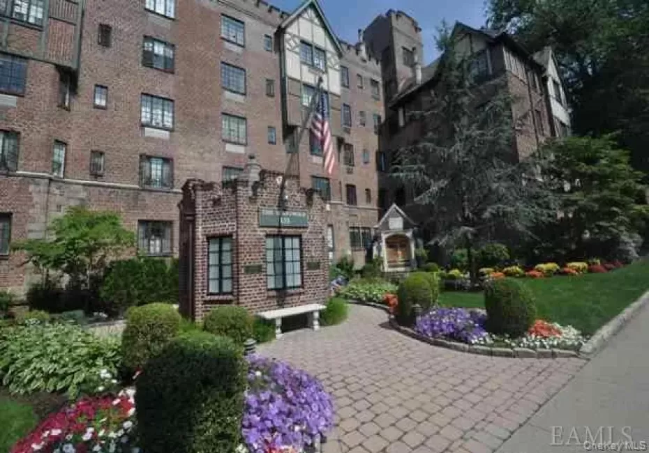 155 Garth Road, Eastchester, NY, 2 Bedrooms Bedrooms, 4 Rooms Rooms,2 BathroomsBathrooms,Residential Lease,For Rent,Garth,0,1045002 155 Garth Road, Eastchester, NY, 2 Bedrooms Bedrooms, 4 Rooms Rooms,2 BathroomsBathrooms,Residential Lease,For Rent,Garth,0,1045002