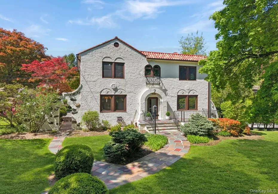 With timeless Mediterranean architecture, beautifully scaled rooms, and seamless indoor-outdoor living, this special Bonnie Crest residence offers a level of warmth and character that truly stands apart. With timeless Mediterranean architecture, beautifully scaled rooms, and seamless indoor-outdoor living, this special Bonnie Crest residence offers a level of warmth and character that truly stands apart.
