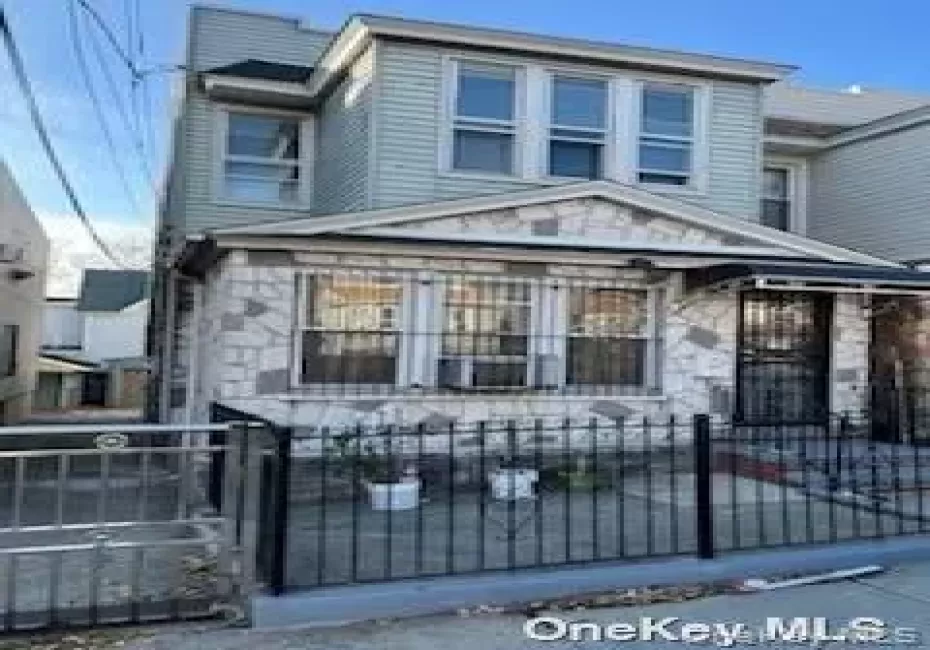 89-04 182nd Place, New York, NY, 3 Bedrooms Bedrooms, 6 Rooms Rooms,2 BathroomsBathrooms,Residential Lease,For Rent,182nd,0,1045436 89-04 182nd Place, New York, NY, 3 Bedrooms Bedrooms, 6 Rooms Rooms,2 BathroomsBathrooms,Residential Lease,For Rent,182nd,0,1045436