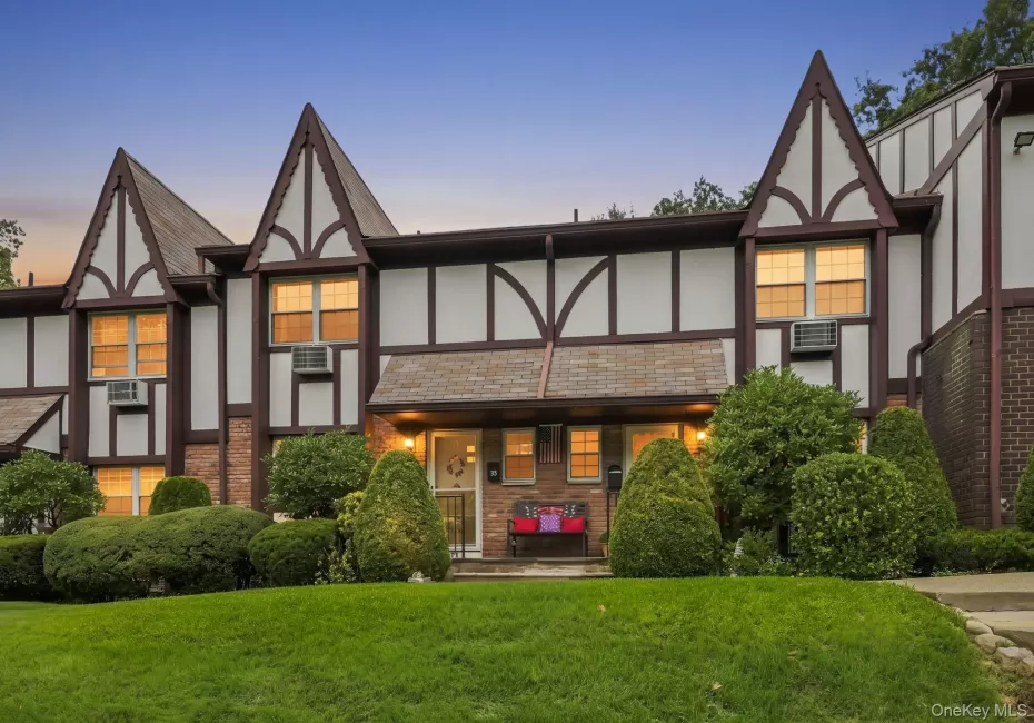 72 Yorkshire Drive, Ramapo, NY, 3 Bedrooms Bedrooms, 8 Rooms Rooms,2 BathroomsBathrooms,Residential,For Rent,Yorkshire,0,1044761 72 Yorkshire Drive, Ramapo, NY, 3 Bedrooms Bedrooms, 8 Rooms Rooms,2 BathroomsBathrooms,Residential,For Rent,Yorkshire,0,1044761