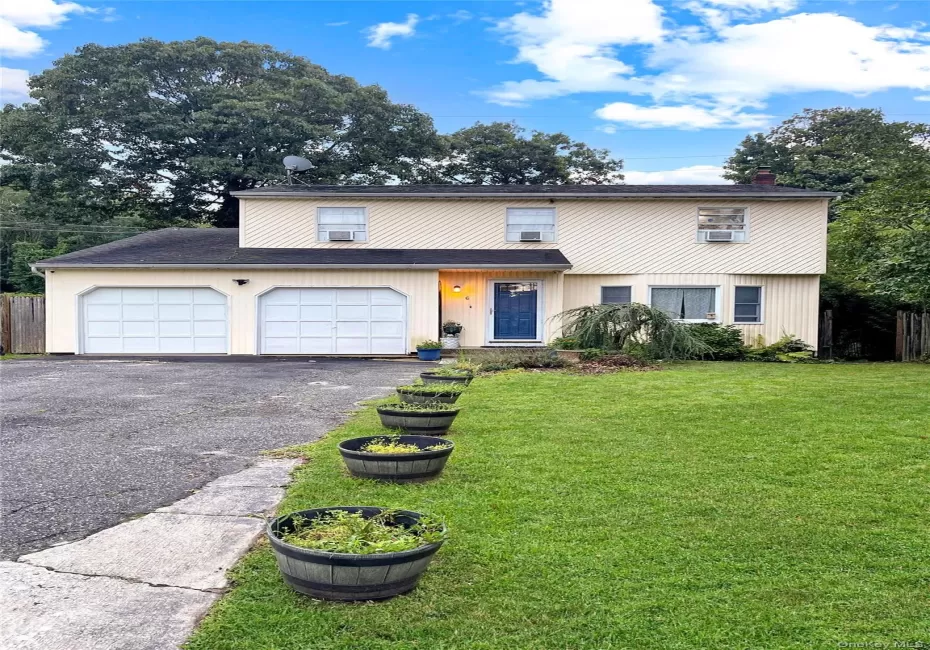 6 4th Avenue, Brookhaven, NY, 4 Bedrooms Bedrooms, 8 Rooms Rooms,2 BathroomsBathrooms,Residential,For Rent,4th,0,1041960 6 4th Avenue, Brookhaven, NY, 4 Bedrooms Bedrooms, 8 Rooms Rooms,2 BathroomsBathrooms,Residential,For Rent,4th,0,1041960