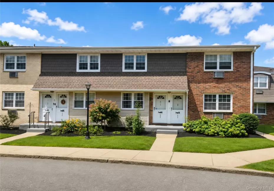 5218 Wilshire Lane, Islip, NY, 2 Bedrooms Bedrooms, 5 Rooms Rooms,1 BathroomBathrooms,Residential,For Rent,Wilshire,0,1042589 5218 Wilshire Lane, Islip, NY, 2 Bedrooms Bedrooms, 5 Rooms Rooms,1 BathroomBathrooms,Residential,For Rent,Wilshire,0,1042589