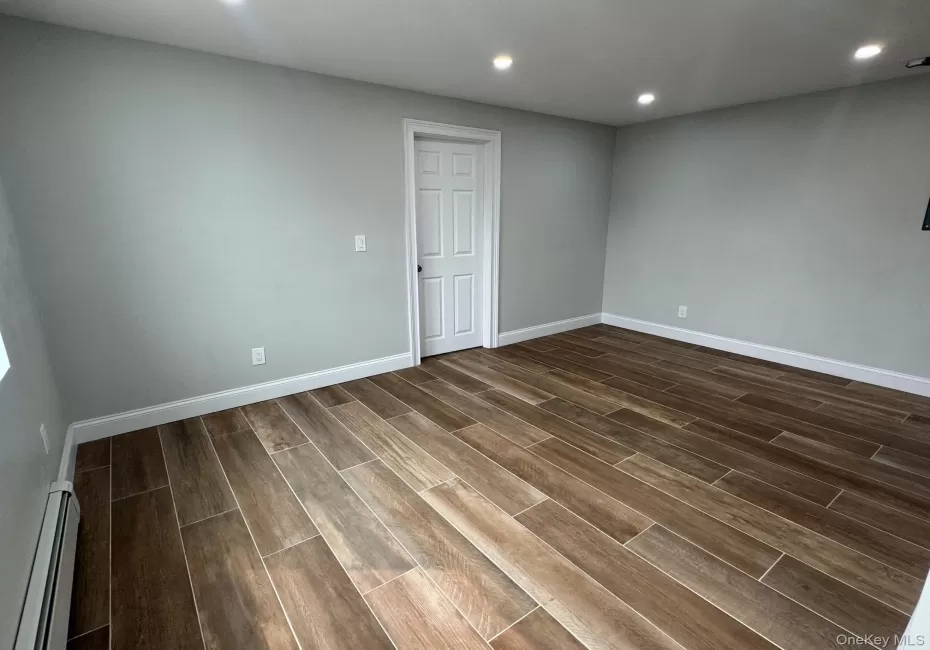 233 Franklin Street, Hempstead, NY, 1 Bedroom Bedrooms, 4 Rooms Rooms,1 BathroomBathrooms,Residential Lease,For Rent,Franklin,0,1026891 233 Franklin Street, Hempstead, NY, 1 Bedroom Bedrooms, 4 Rooms Rooms,1 BathroomBathrooms,Residential Lease,For Rent,Franklin,0,1026891