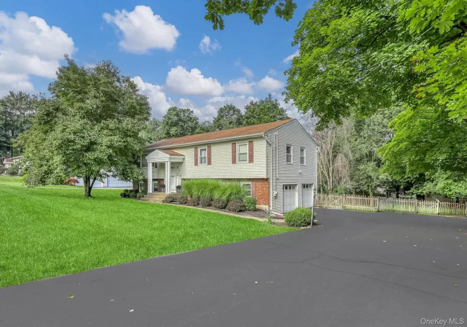 17 Cragmere Road, Ramapo, NY, 4 Bedrooms Bedrooms, 8 Rooms Rooms,2 BathroomsBathrooms,Residential,For Rent,Cragmere,0,1044322 17 Cragmere Road, Ramapo, NY, 4 Bedrooms Bedrooms, 8 Rooms Rooms,2 BathroomsBathrooms,Residential,For Rent,Cragmere,0,1044322